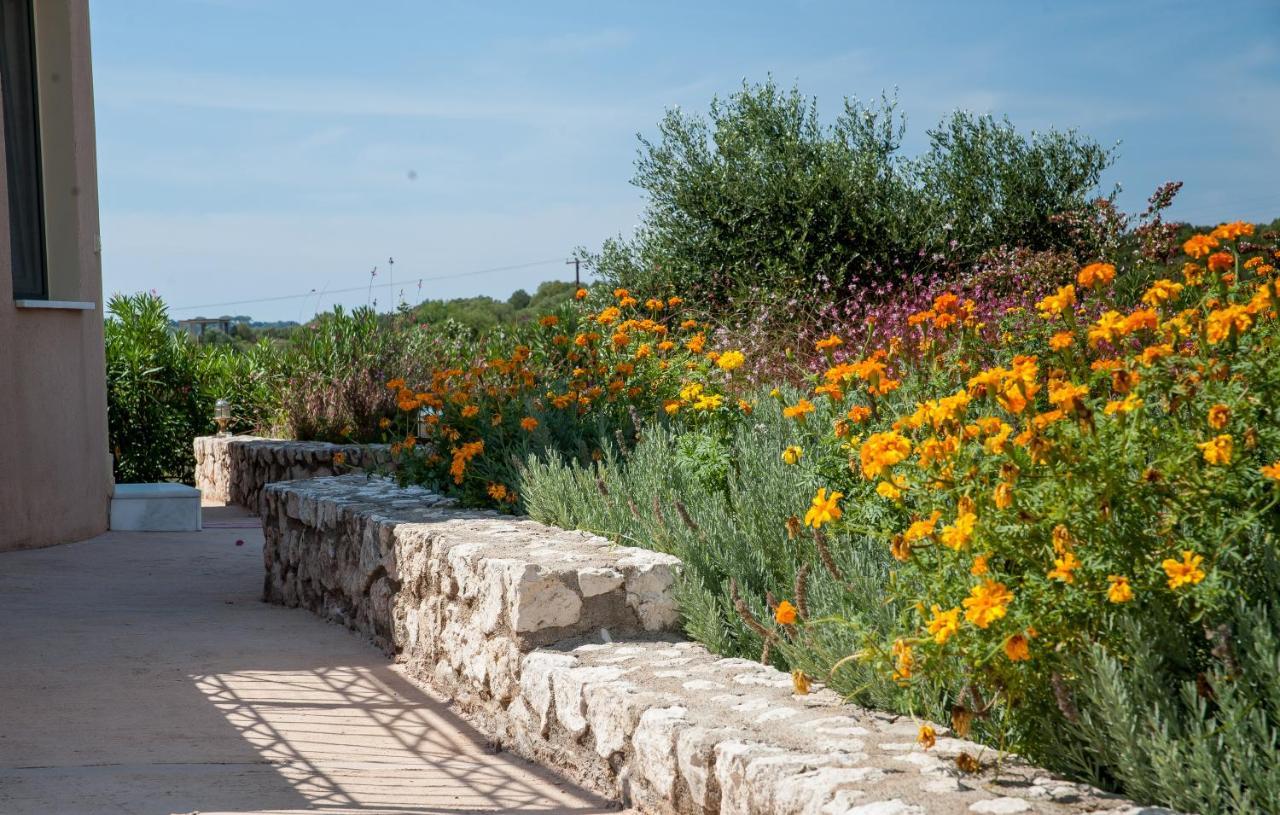 Korallis Villas Karavádhos Exterior foto